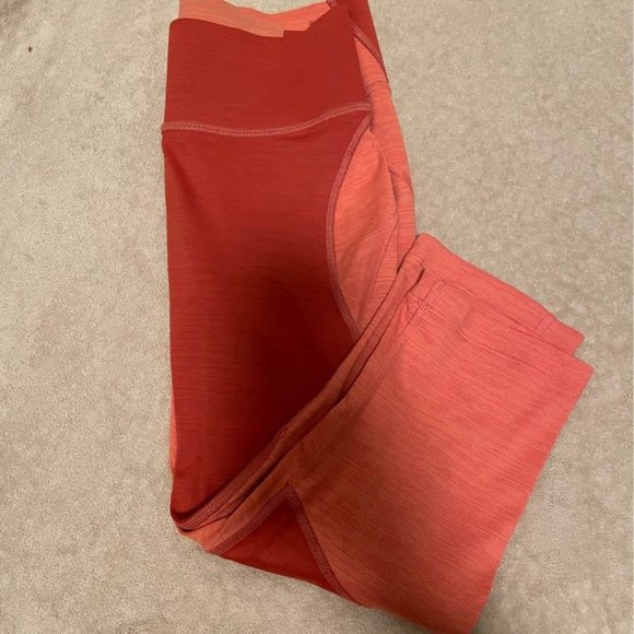 Cropped OUTDOOR VOICES Size S Leggings - Picture 2 of 4